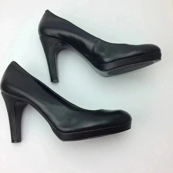 Bandolino Black Galleigh Classic platform 9 1/2M - Picture 3 of 8